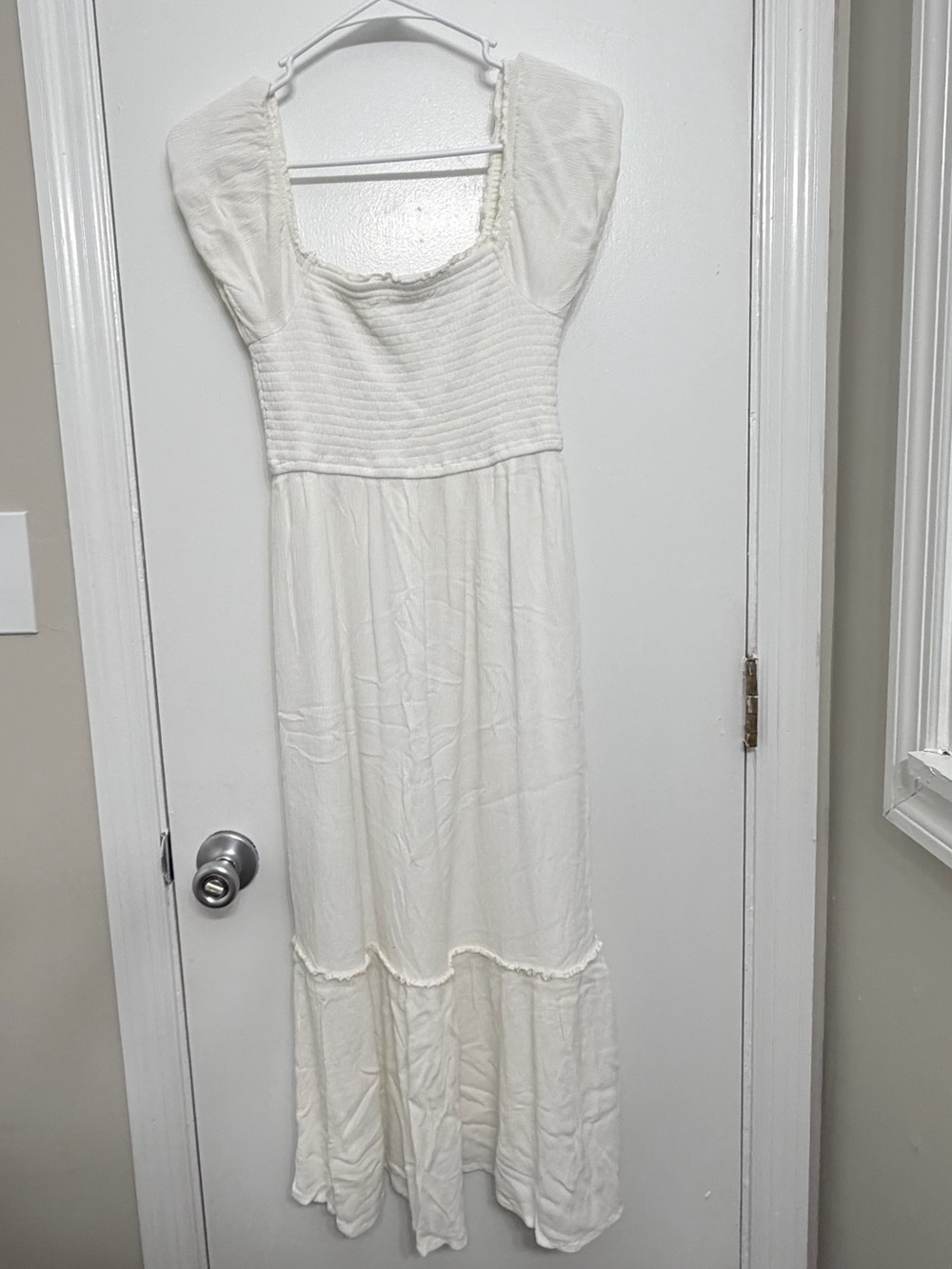 Aeropostale Cream Maxi Dress with Smocked Bodice and Puff Sleeves